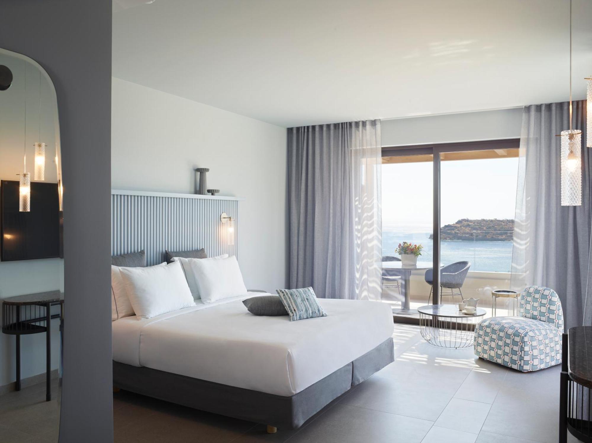 Premium Room with Private Pool Sea View