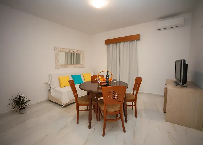 Hotel: Elounda Residence Resort & Waterpark (Adults Only)